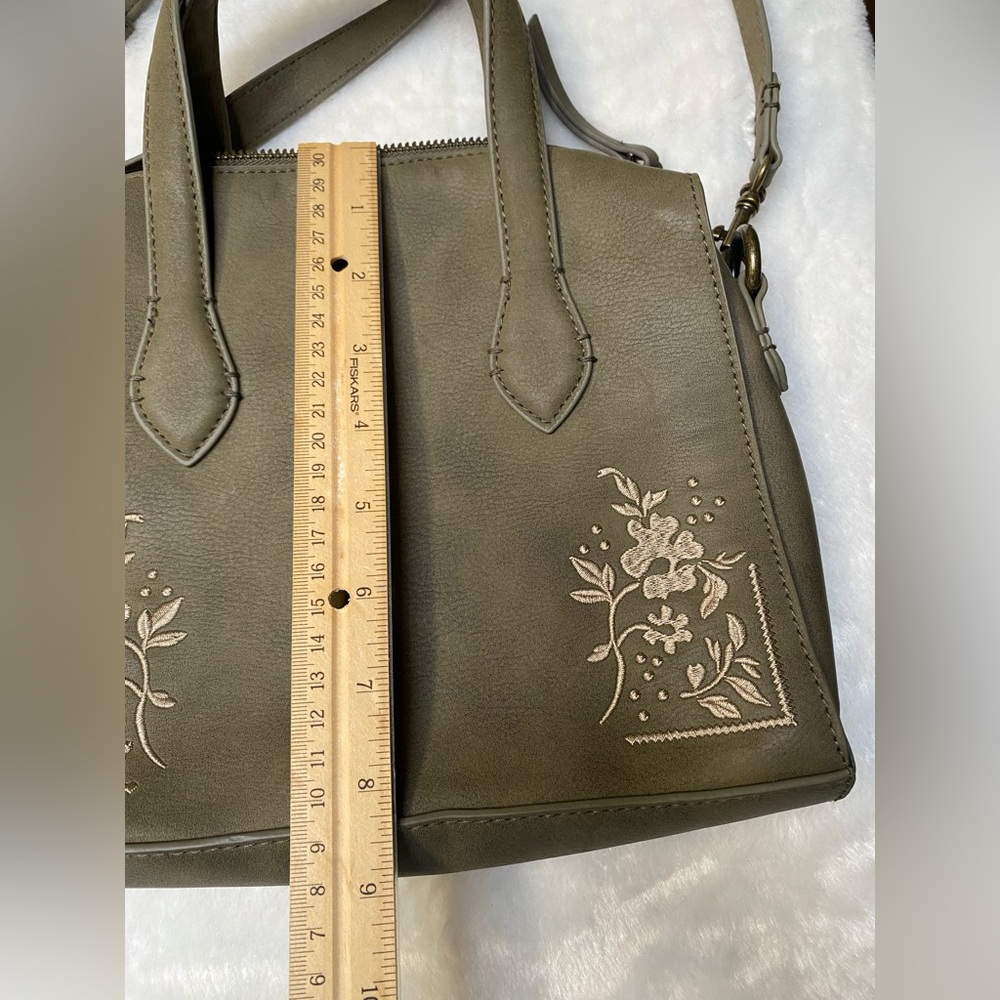 Universal Thread Elegant Olive Green Embroidered … - image 5